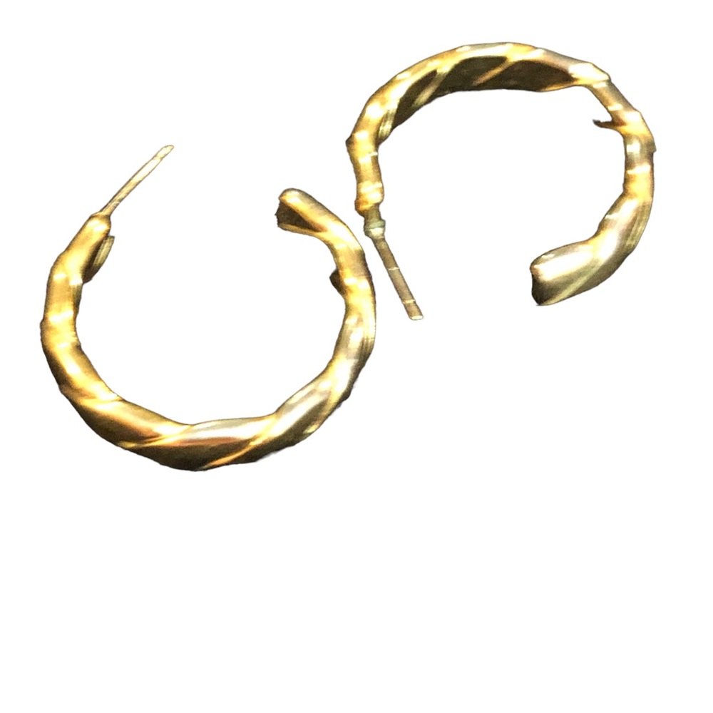 Goldtone half hoops earrings EUC posts.